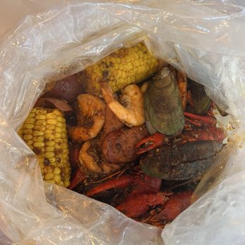 Bag O' Crab - Combo 1 with crawfish, shrimp, and mussels - Cajun/Creole Near Me - Fullerton, California