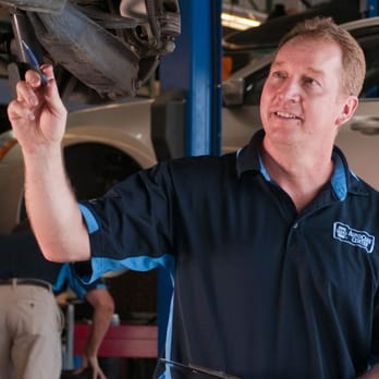 Elite Auto Repair - Bruce Jarvis Doing A Free Inspection - Tires Near Me - Tempe, Arizona Elite Auto Repair - Bruce Jarvis Doing A Free Inspection - Tires Near Me - Tempe, Arizona