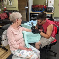 Excelsior Body Modifications - Scott and my 85 year old aunt during the tattoo