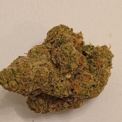 Apple Fritter -another view, I THINK it's not blurry lol.