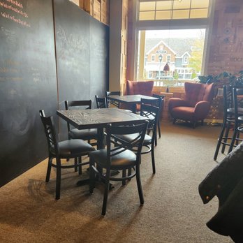 Waterford Wine And Spirits - Wine Bars Near Me - Delafield, Wisconsin