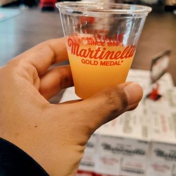 Martinelli's Company Store - Cheers! - Souvenir Shops Near Me - Watsonville, California