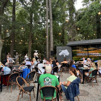 Tin & Tallow - Outdoor seating - Breakfast & Brunch Near Me - Hilton Head Island, South Carolina Tin & Tallow - Outdoor seating - Breakfast & Brunch Near Me - Hilton Head Island, South Carolina