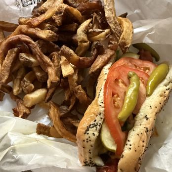 The Wieners Circle - Char-dog and fries - American Near Me - Chicago, Illinois