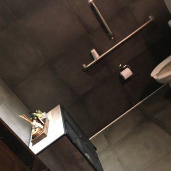 Fúdo - Cleanest restroom ever in a restaurant - Asian Fusion Near Me - Chamblee, Georgia Fúdo - Cleanest restroom ever in a restaurant - Asian Fusion Near Me - Chamblee, Georgia