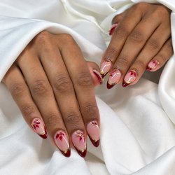 V360 Nail Lounge - Gel X design by Elisa