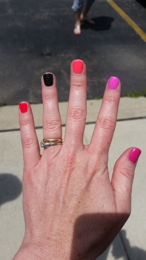 Allura Nail Boutique Logo