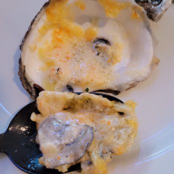 Twist Seafood Restaurant & Bar - Actual size of oysters, approx a nickel - Seafood Near Me - Brooklyn, New York Twist Seafood Restaurant & Bar - Actual size of oysters, approx a nickel - Seafood Near Me - Brooklyn, New York