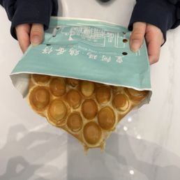 Mochi Egg Waffle 麻薯雞蛋仔 Mochi Egg Waffle 麻薯雞蛋仔