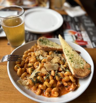 Rock & Brews by null