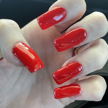 Jade Nails - Uneven, rounded polish. What is this? - Nail Salons Near Me - Hercules, California
