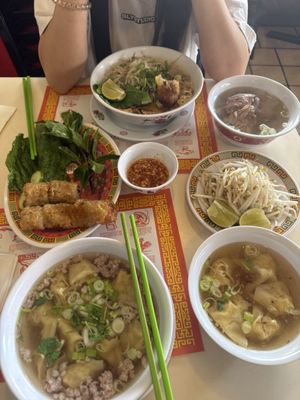 New Phnom Penh Restaurant by null