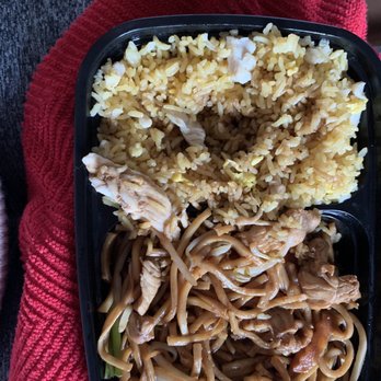 3 Chef's at Brickell - Chicken Chow Mein - Chinese Near Me - Miami, Florida