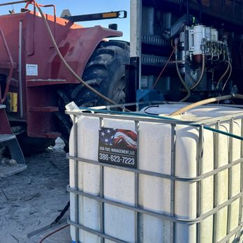 USA Fuel Management - Polishing and cleaning the fuel and fuel tank on this Case tractor - Boat Repair Near Me - Live Oak, Florida USA Fuel Management - Polishing and cleaning the fuel and fuel tank on this Case tractor - Boat Repair Near Me - Live Oak, Florida