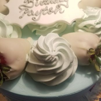 Lulu's Bakery - Bakeries Near Me - Fresh Meadows, New York