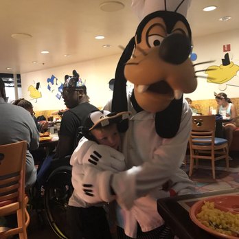 Chef Mickey's - American Near Me - Lake Buena Vista, Florida