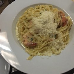 Crabbe's Island Grille - Shrimp alfredo