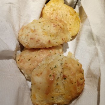 Red Lobster - Biscuits - American Near Me - Saint Matthews, Kentucky