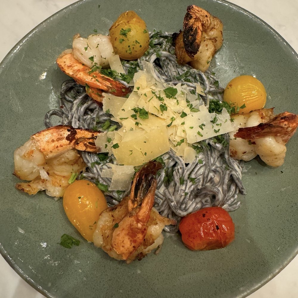 Ibby's Restaurant - Garlic seared prawn pasta - New American Near Me - Saint Louis, Missouri Ibby's Restaurant - Garlic seared prawn pasta - New American Near Me - Saint Louis, Missouri
