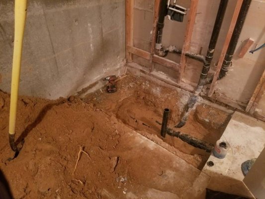 DLH Plumbing Logo