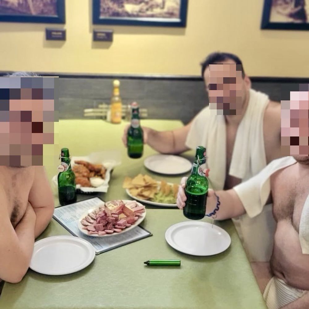 Chicago Sweatlodge - Kitchen area - Massage Near Me - Chicago, Illinois Chicago Sweatlodge - Kitchen area - Massage Near Me - Chicago, Illinois