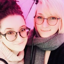 New Trend Optical - The Van Rassel Sister Wearing Gucci and Etnia Barcelona.