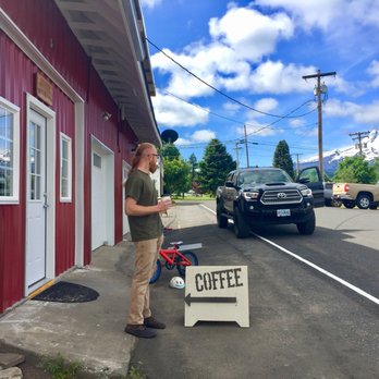 Moby Coffee Roasters - Great location just off the main street in Parkdale with a view of Mount Hood from the entrance. - Coffee Roasteries Near Me - Mount Hood, Oregon