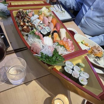 SHIKI - The Love Boat - Sushi Bars Near Me - Charleston, South Carolina SHIKI - The Love Boat - Sushi Bars Near Me - Charleston, South Carolina