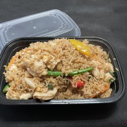 Thai Villa Restaurant - Basil fried rice with chicken