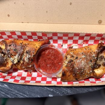 Patriot Pizza - Meat Stromboli - Food Trucks Near Me Patriot Pizza - Meat Stromboli - Food Trucks Near Me