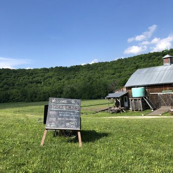 DreamAcres Pizza Farm - a sign in front of a barn - Pizza Near Me - Wykoff, Minnesota