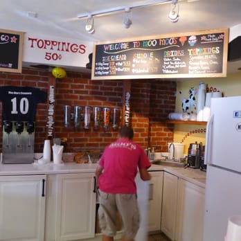Moo Moo's Creamery - Ice Cream & Frozen Yogurt Near Me - Cold Spring, New York