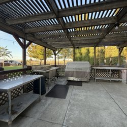 Martinez Yacht Club - Bbq if you'd like to