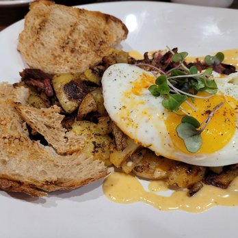 Swift Creek Cafe - Corned Beef and Hash, ask for extra Hollandaise! - American Near Me - Whitefish, Montana