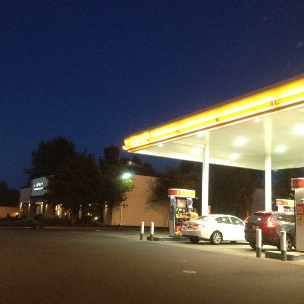 Shell - Shell station at night - Gas Stations Near Me - Portland, Oregon Shell - Shell station at night - Gas Stations Near Me - Portland, Oregon