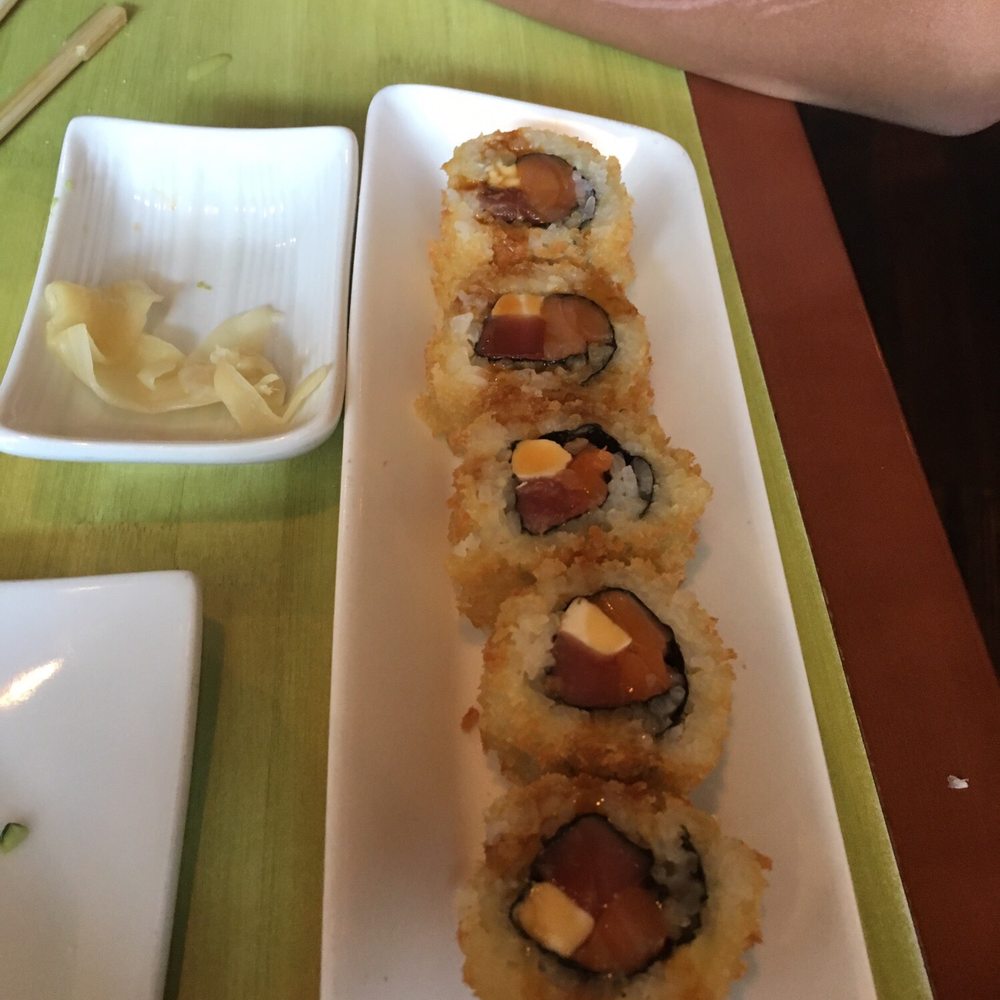 Tona - Their Vegas roll. No crunch , no taste. Rubbery salmon. - Sushi Bars Near Me - Ogden, Utah Tona - Their Vegas roll. No crunch , no taste. Rubbery salmon. - Sushi Bars Near Me - Ogden, Utah