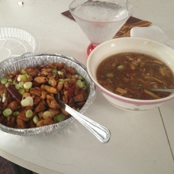 Wonder Wok - Kung Pao Chicken and a plate of soup I poured cuz is a lot!!! Yomi!! - Chinese Near Me - Windsor, Ontario Wonder Wok - Kung Pao Chicken and a plate of soup I poured cuz is a lot!!! Yomi!! - Chinese Near Me - Windsor, Ontario