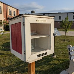 Little Free Library - Little Free Library, Berkeley Springs WV