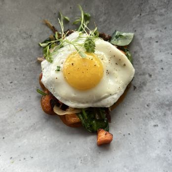 Crown Block - Short rib hash - Sushi Bars Near Me - Dallas, Texas
