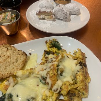 Another Broken Egg Cafe - Breakfast & Brunch Near Me - Nashville, Tennessee