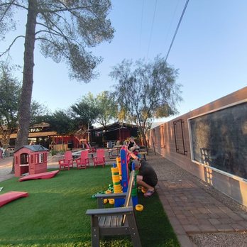 Barnyard Crafthouse & Eatery - New American Near Me - Tucson, Arizona