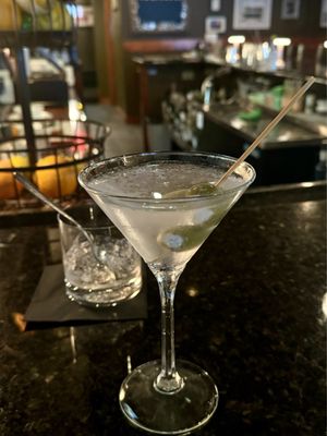 Ella's Food & Drink by null