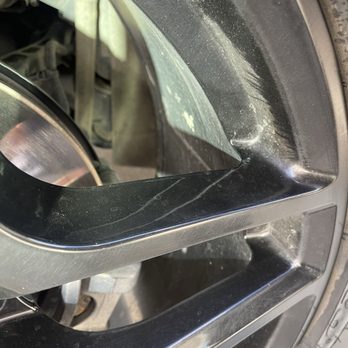 AV Car Wash & Auto Spa - U can see all the dirt still - Gas Stations Near Me - Palmdale, California