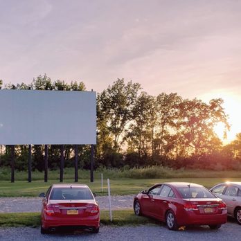 Vintage Drive In Theatre - Screen 2 - Cinema Near Me - Avon, New York Vintage Drive In Theatre - Screen 2 - Cinema Near Me - Avon, New York