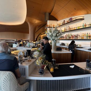 Skywalker Grill - Large full bar area and seating - Seafood Near Me - Los Angeles, California