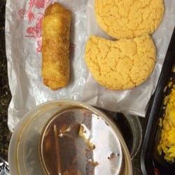 Golden Wok - Eggroll--it was OK. Hot&sour soup was edible. Dessert cookies were not so great.
