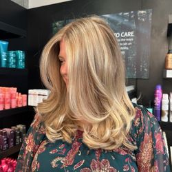 Mane Attraction Salon