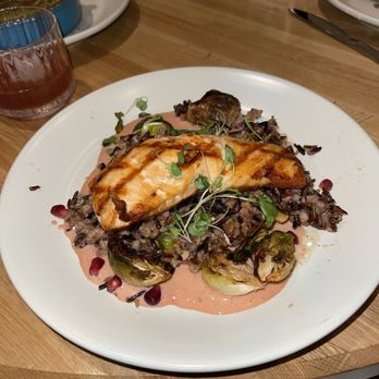 True Food Kitchen - Salmon - Vegetarian Near Me - Annapolis, Maryland True Food Kitchen - Salmon - Vegetarian Near Me - Annapolis, Maryland