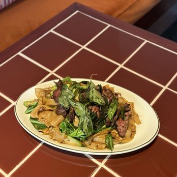 Dalah - pad see ew - Thai Near Me - Pasadena, California