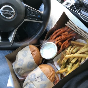 Gotts Roadside - Western Bacon Blue Ring Sweet Potato Fries Garlic Fries - Burgers Near Me - Napa, California Gotts Roadside - Western Bacon Blue Ring Sweet Potato Fries Garlic Fries - Burgers Near Me - Napa, California